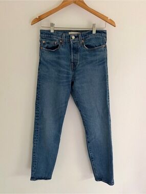 Levi’s Wedgie Straight Jeans Women’s Size 27 Medium Wash High Rise Cropped Denim